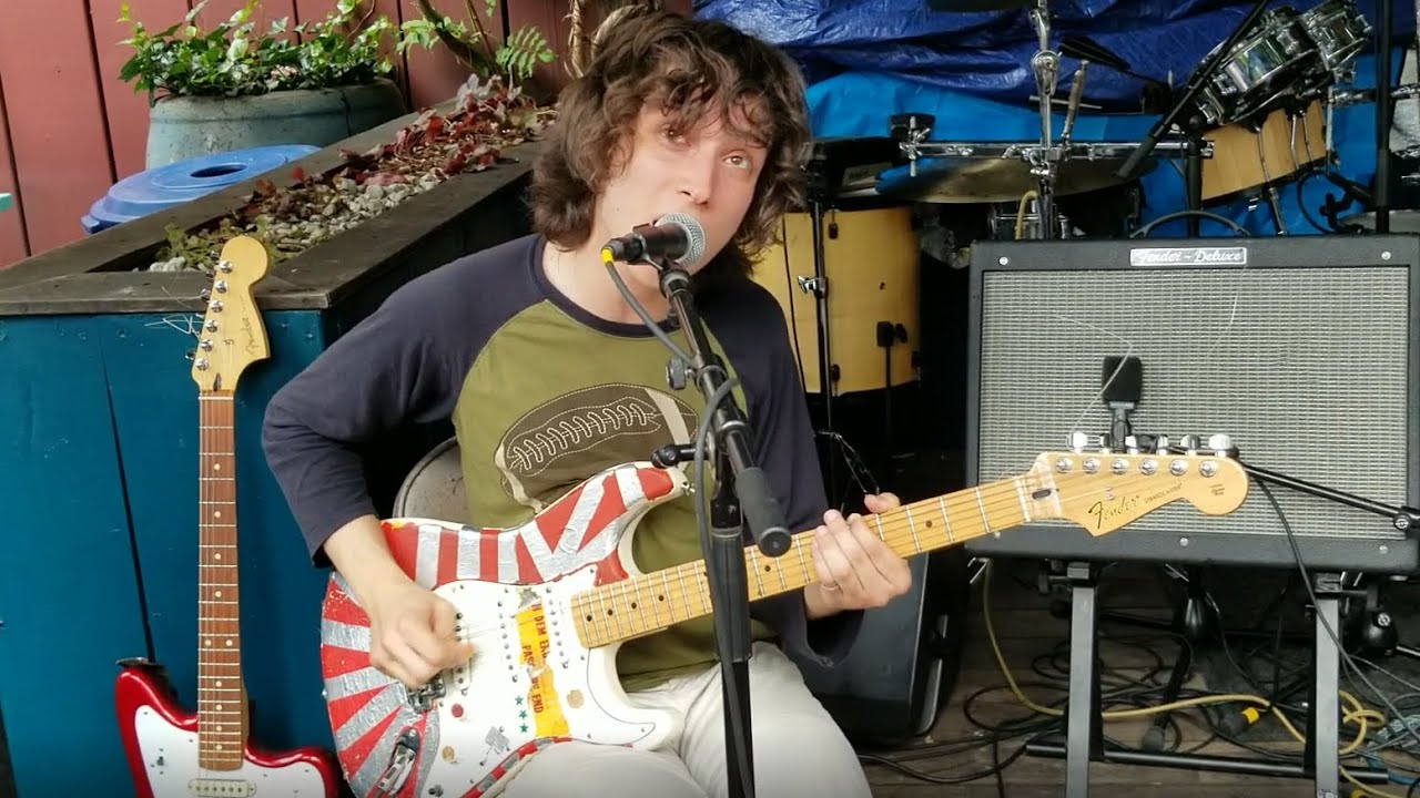 Lifeguard live at Union Pool - How To Say Deisar (Live)