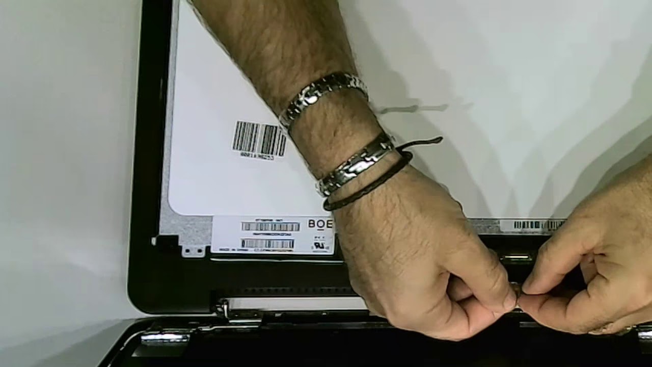 How to replace laptop screen - Asus Notebook F555B - valid for every F555 series Asus Notebook