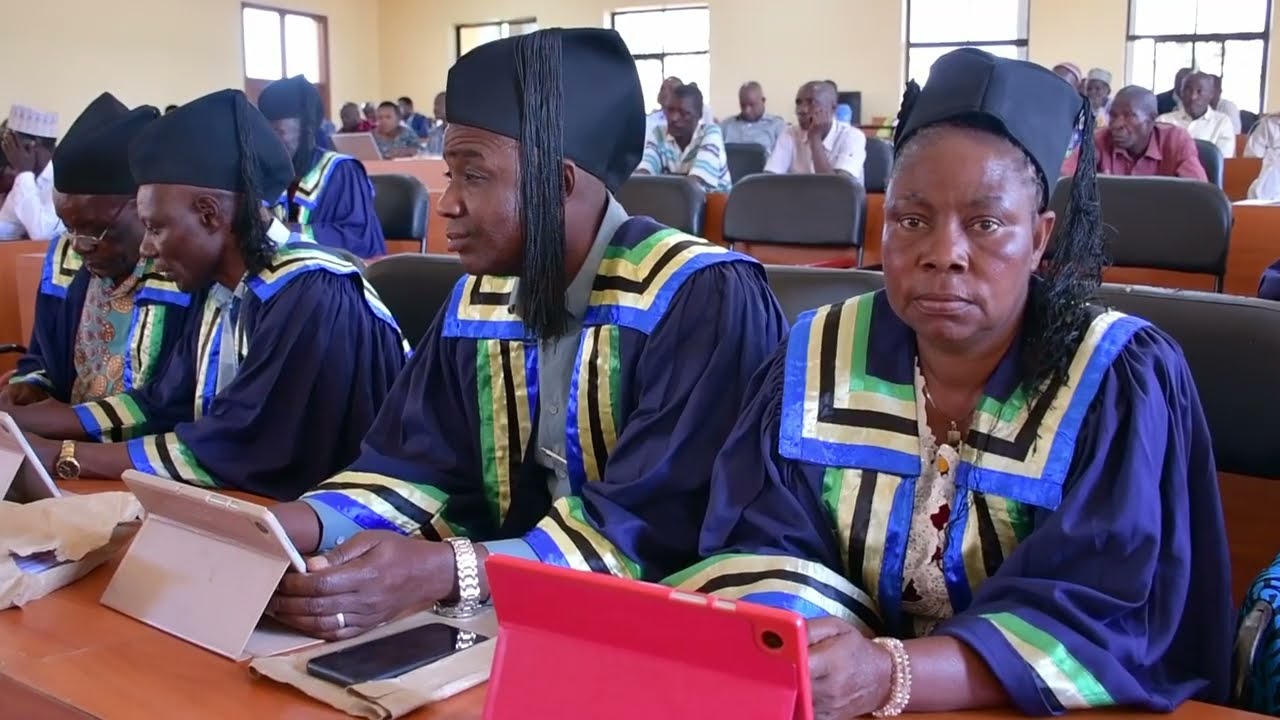 Madiwani Halmashauri ya Mji Geita wakoshwa na utendaji kazi wa Mkurugenzi Geita Mji
