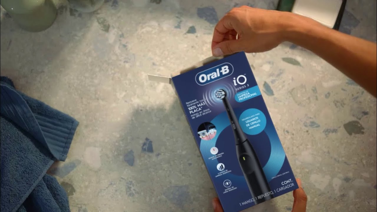 Cepillo el&eacute;ctrico OralB iO2