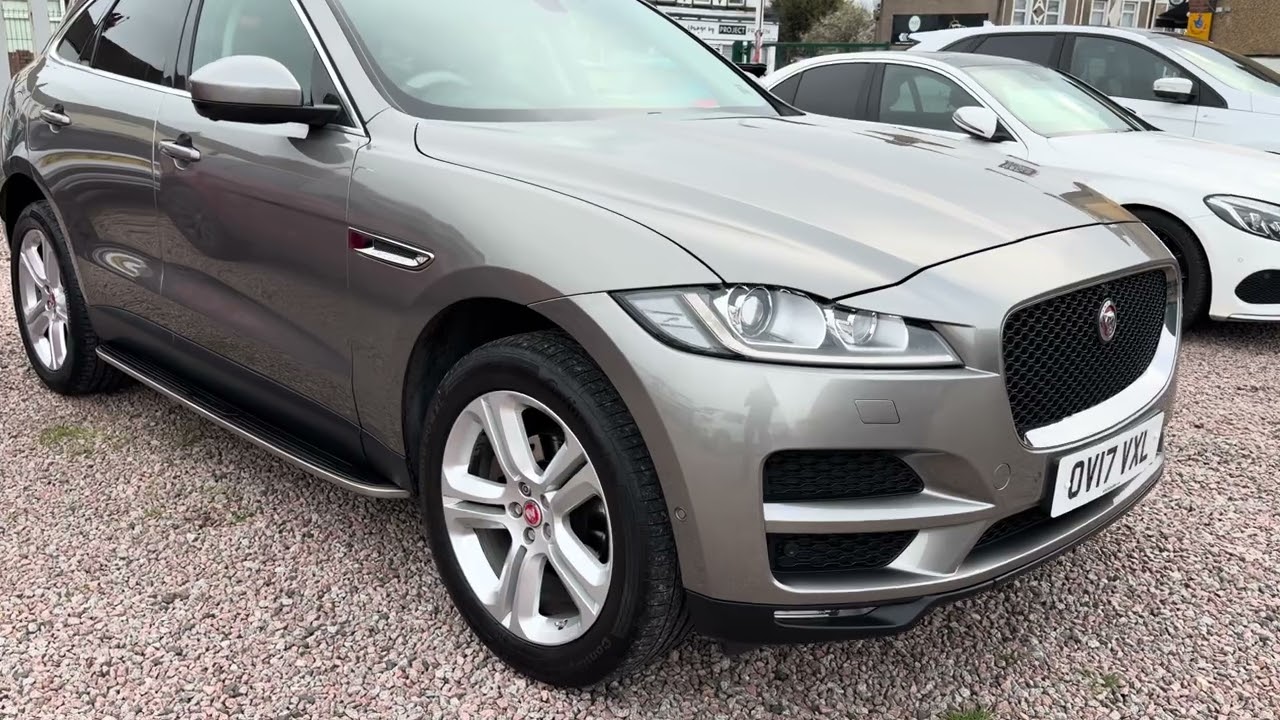 Jaguar F-PACE 2.0 D180 Portfolio Auto AWD