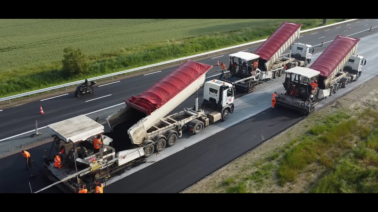 Enrobé de la future 2X2 voies entre Presle et Les Ulmes Partie 2 __TPPL SAUMUR