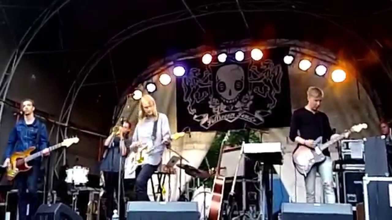 NE&Oslash;V - Aurora (Live @ Alppipuisto, Helsinki) 18/07/15