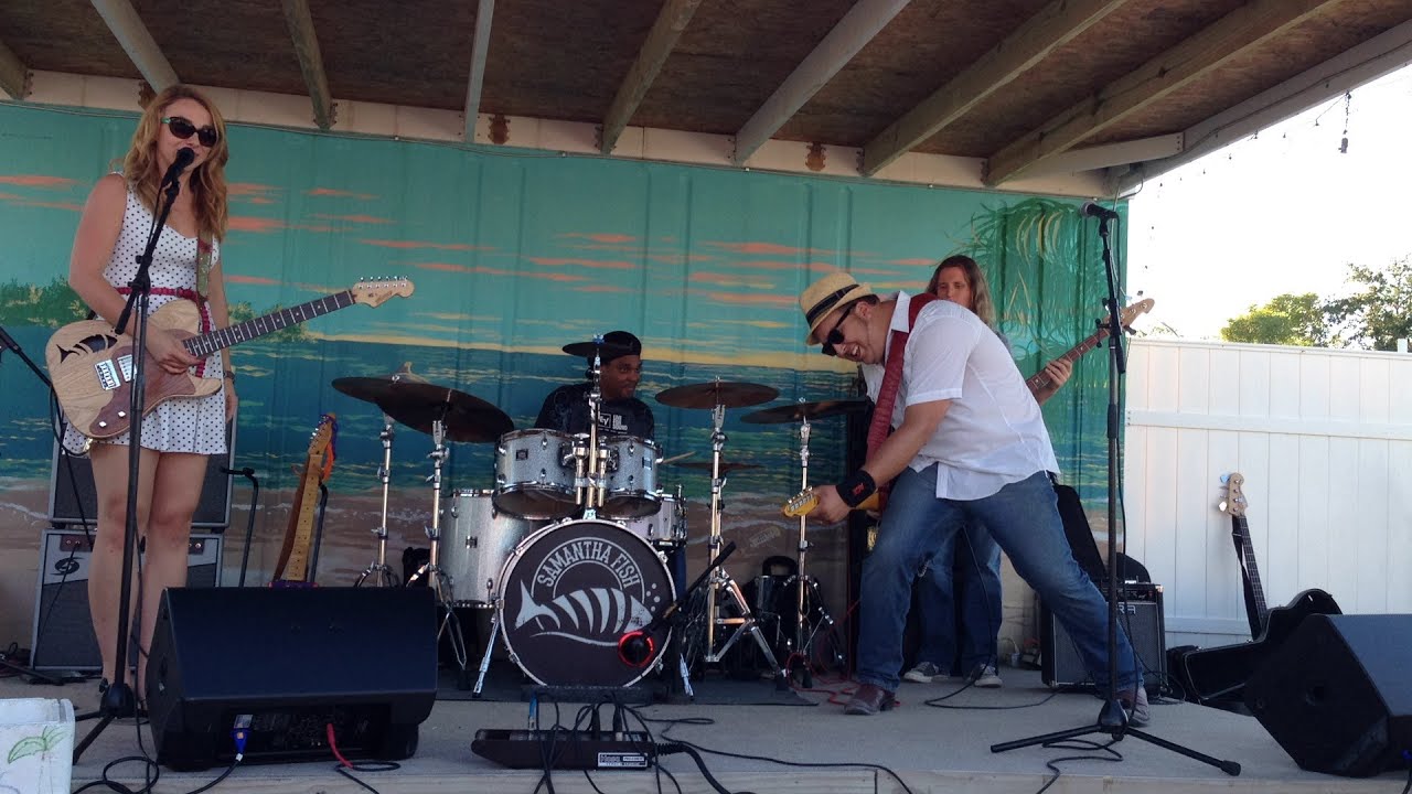 Samantha Fish, 13-10-28, Old Fish House, Matlacha,w/Josh The Pitbull of Blues Rowland, Bye Bye Baby