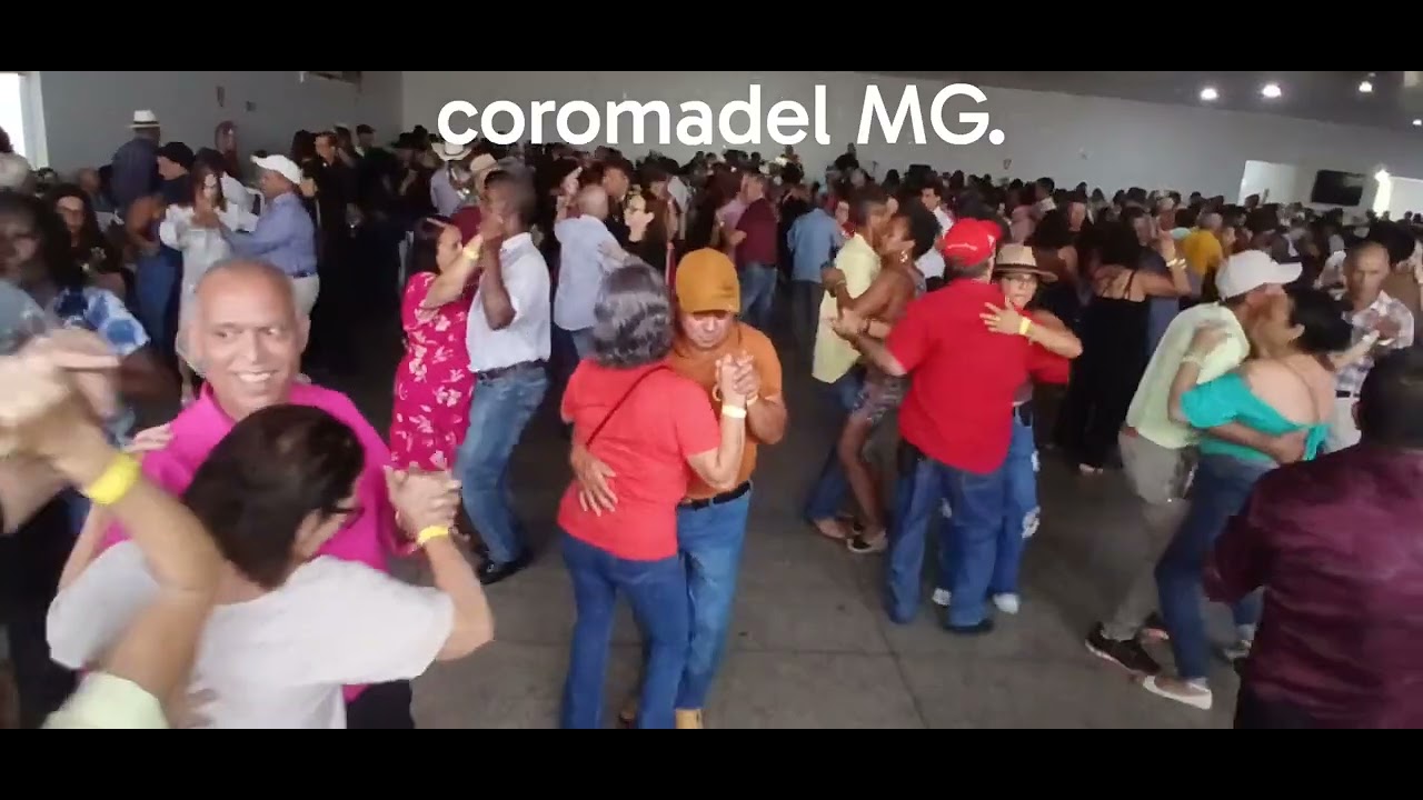 Baile da terceira idade em coromandel.  #vlogdosforrozeiros.