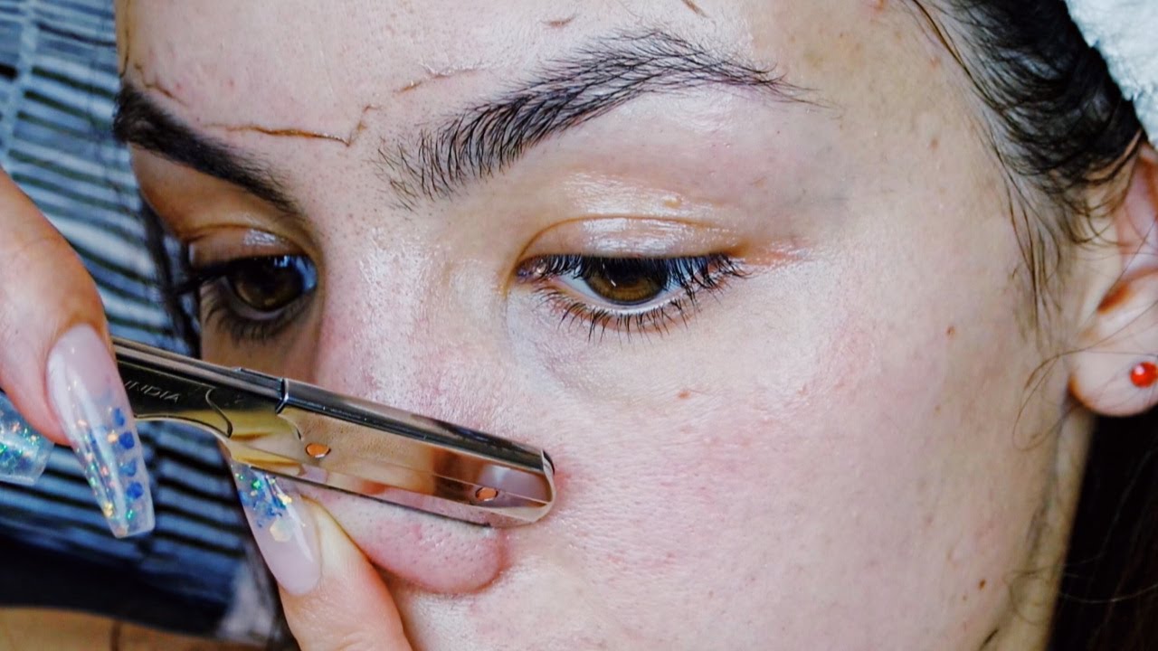 SHAVING MY FACE WITH A STRAIGHT RAZOR PART 2