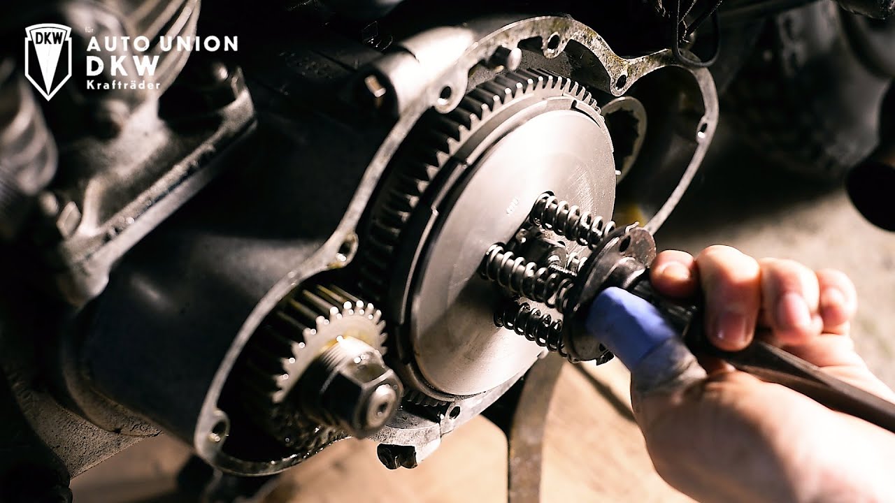 DKW SB200 Clutch Replacement. Part 3 (Install) - Kupplung einbauen f&uuml;r SB200