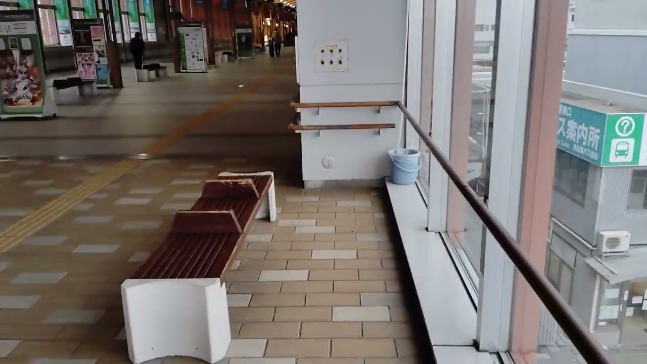 秋田駅構内を歩きました。