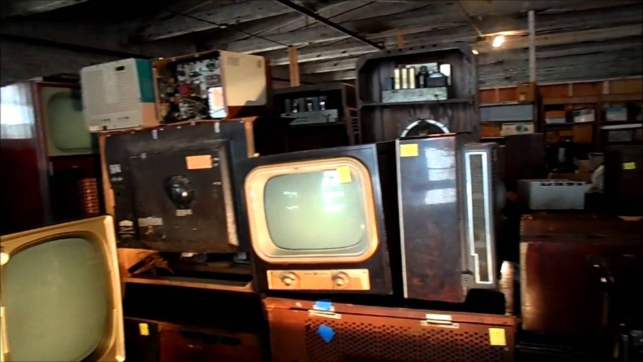 Trip To North Adams, MA For Vintage B&W TV's. Come Get Some. NOW.