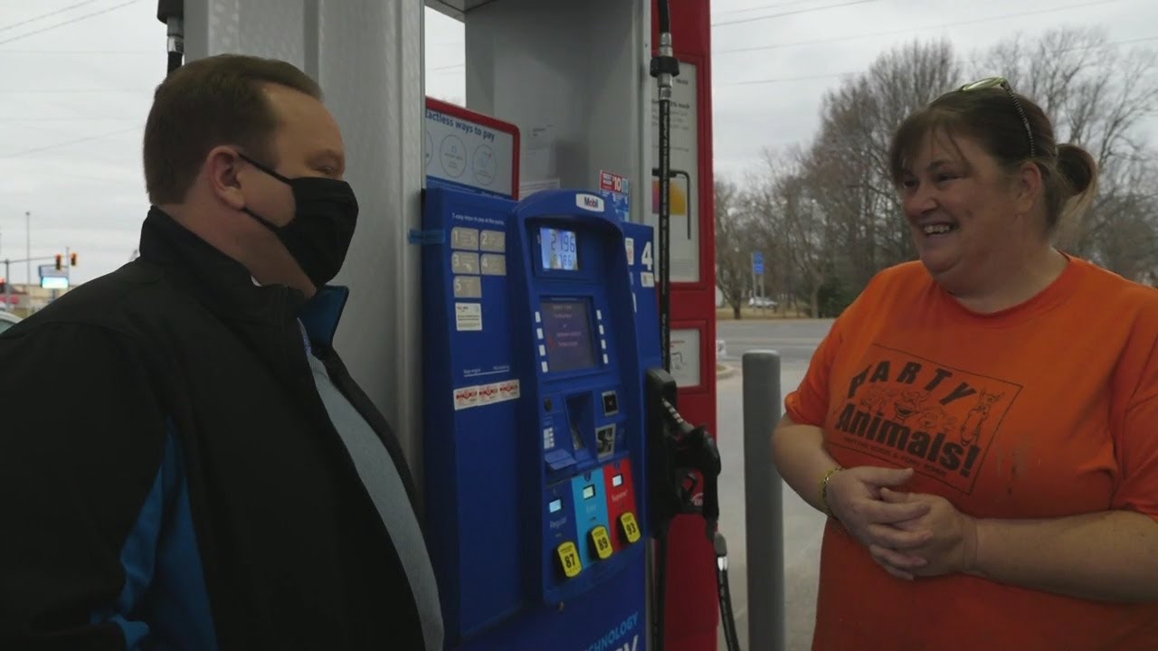 Surprise Squad: Filling gas tanks and hearts in Waterloo