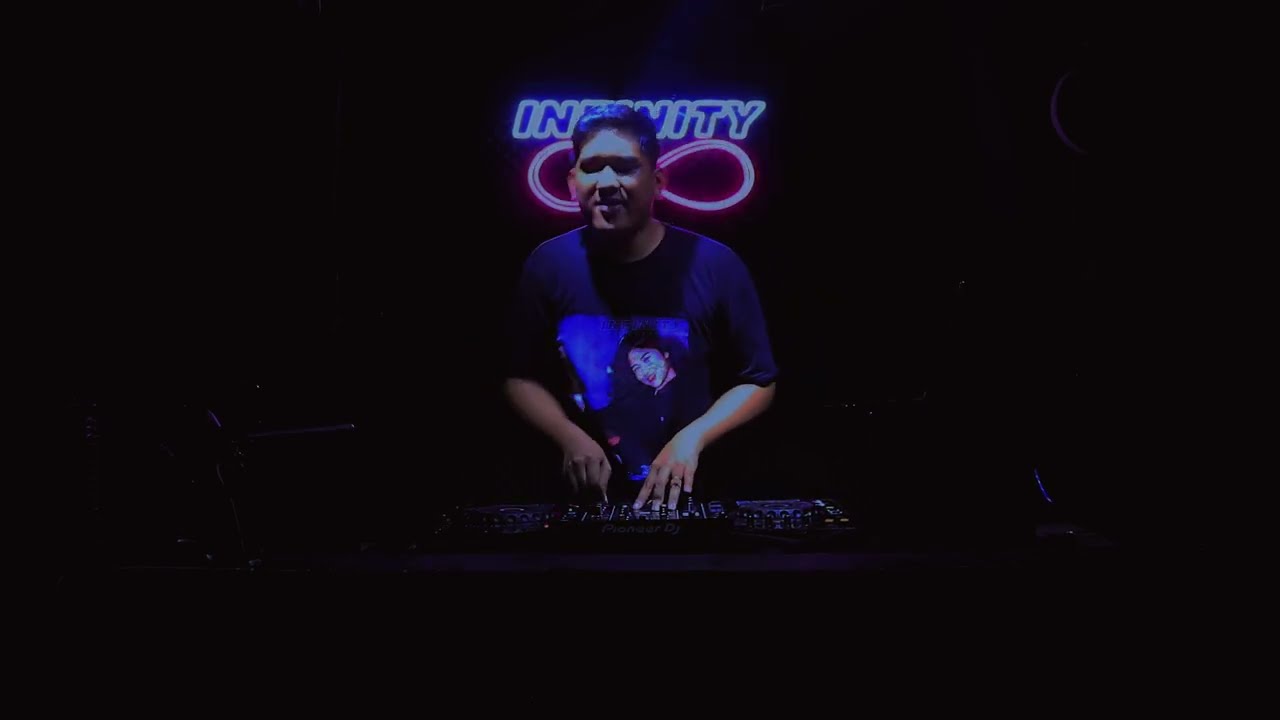 DJ PUSH STADIUM NAGA EYANG LAST VIDEO ON STUDIO