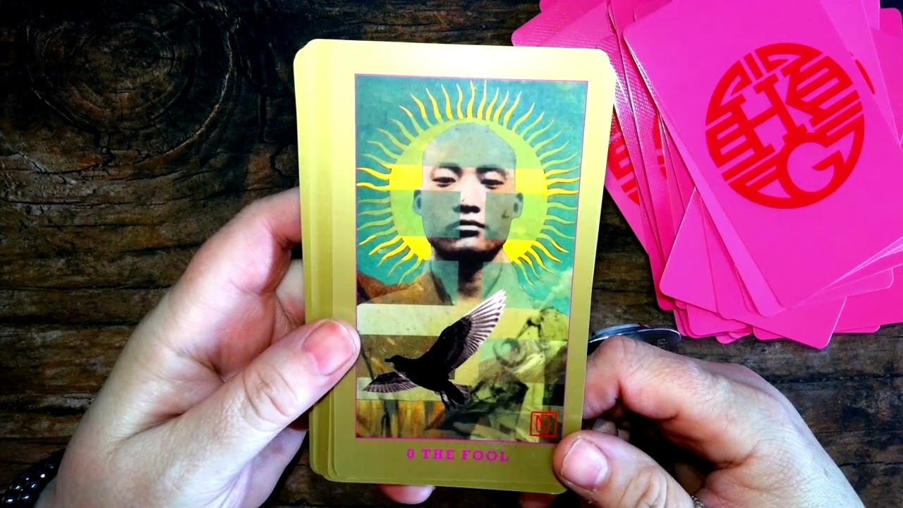 Hong Kong Garden Tarot by Julia Popescu #tarot #deckwalkthrough #indiedecks #tarot25