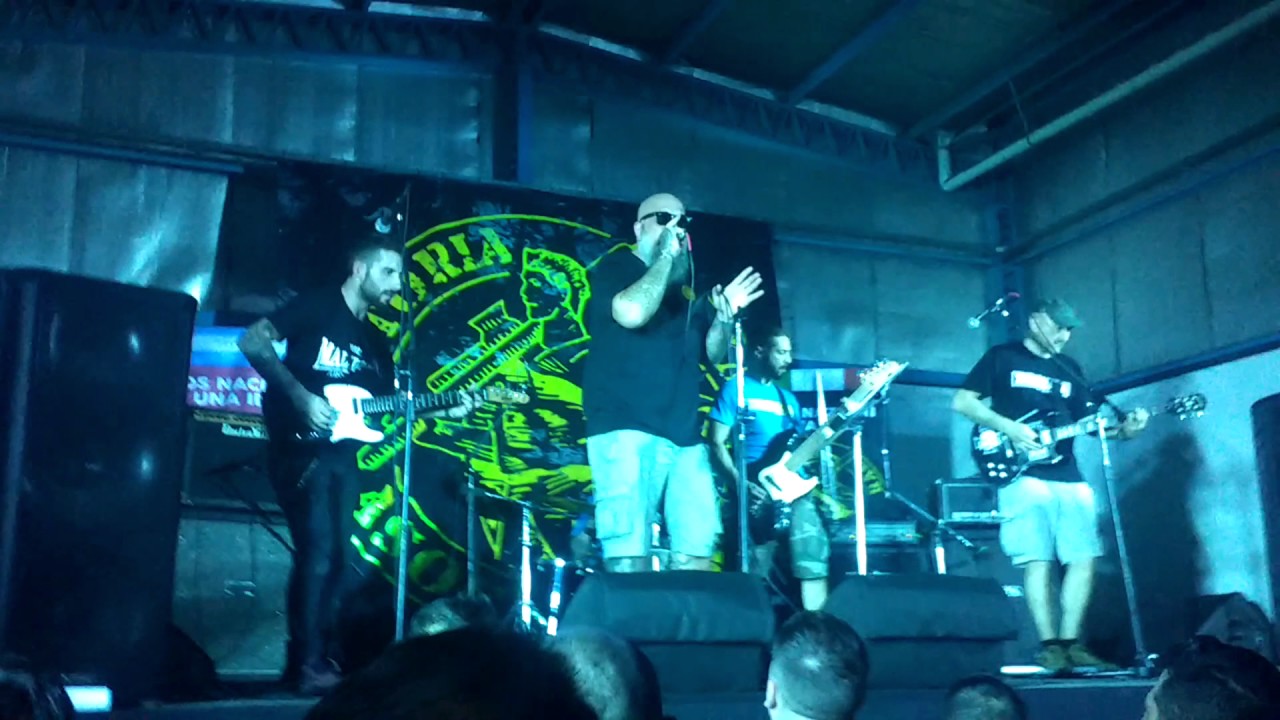 Nel dubbio mena - ZetaZeroAlfa En vivo (live)