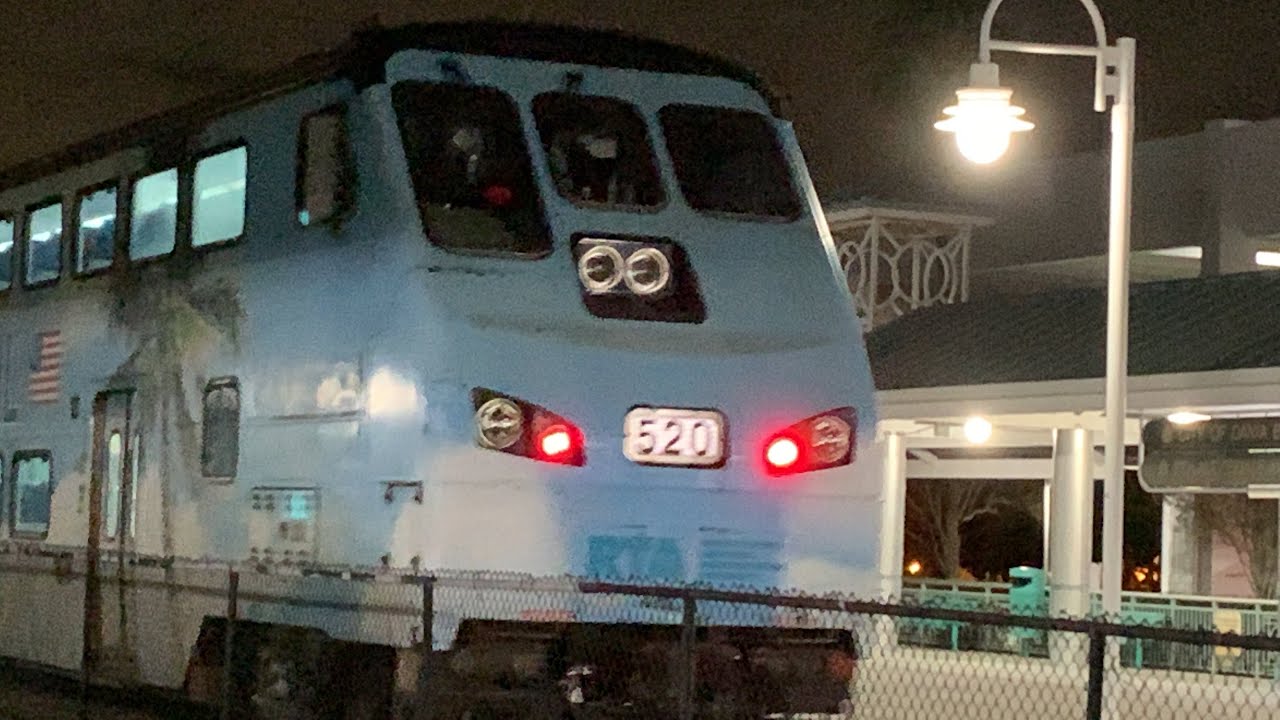 Thanksgiving Eve Railfanning at Fort Lauderdale Airport Station - Tri-Rail