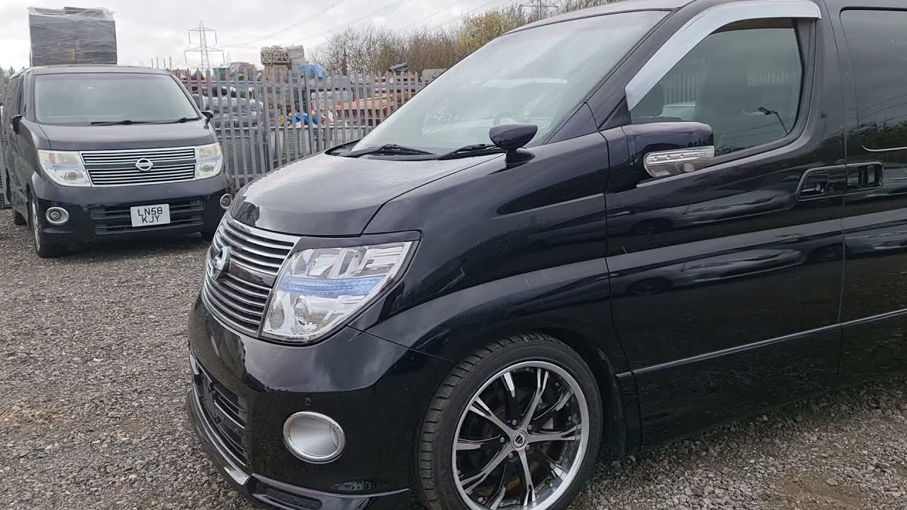 Oct 2009 59 plate Nissan Elgrand Highway Star for sale London UK.