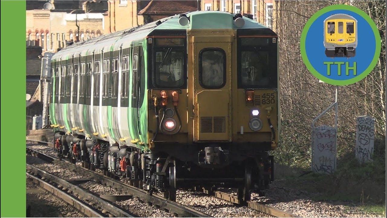 Trains at Gipsy Hill