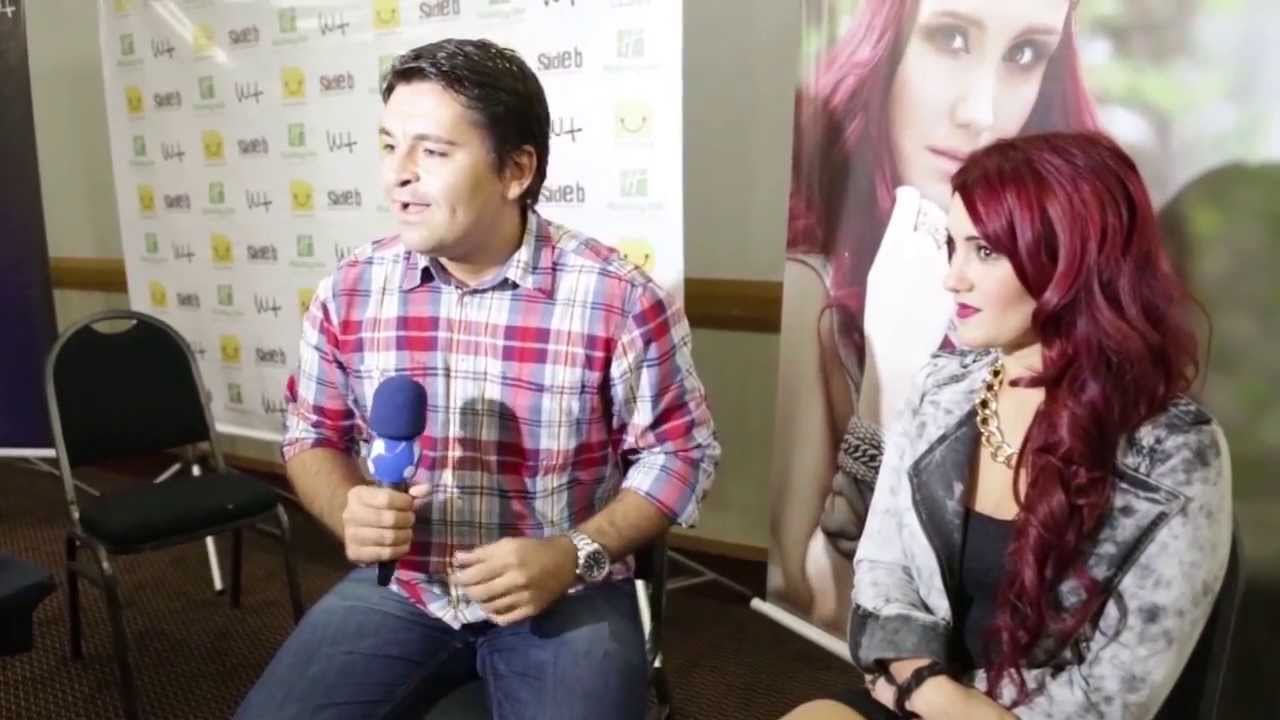 Dulce María - Diário Sin Fronteras - Episódio 01