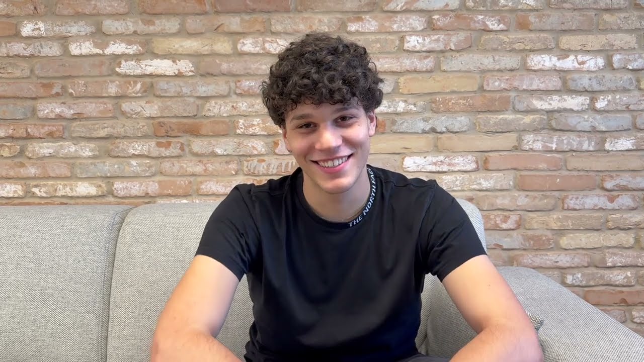 Nicolò Filippucci presenta l'Ep “Un'ora di follia” - INTERVISTA