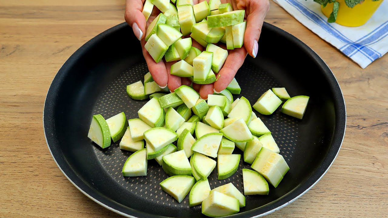 Ich mache dieses köstliche Zucchini Rezept immer und immer wieder! Zucchini im Ofen