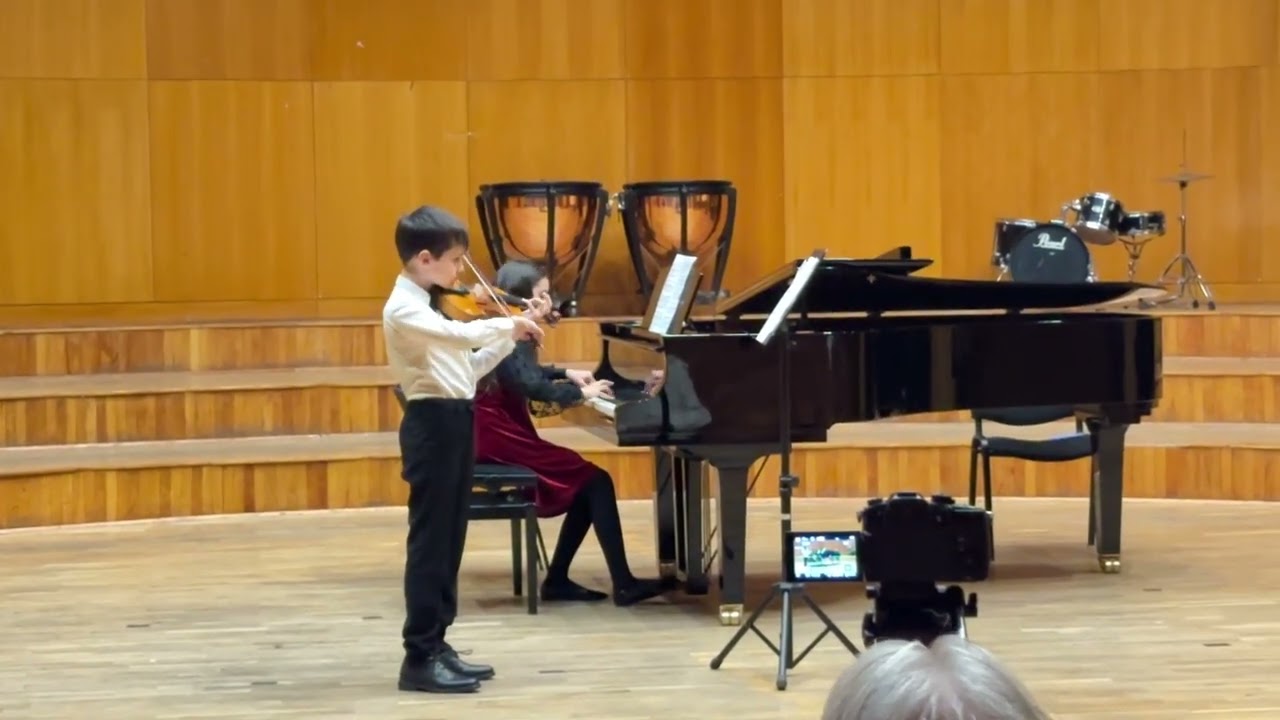 Edmond Spulber și Elysia Spulber-Menuetto, L. Boccherini; Liceul de Artă “Ion Vidu”, clasa a IV-a