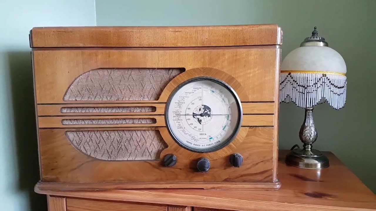 Decca Triple Range A C. Forty Four Radiogram 1936 - Home Sweet Home Again