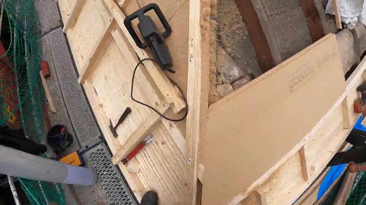 Aufdachdämmung und Schalung - Teil 5 - Schieferdach Halle