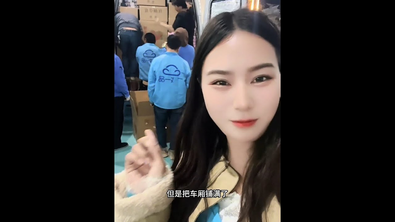万万没想到用我这辆大面包车，第一次拉绿通，800多公里十个小时的时效，就问你们能不能完成💪#vlog十亿流量扶持计划 #货运司机 #货运行业 #货运女司机#为奋斗者创富