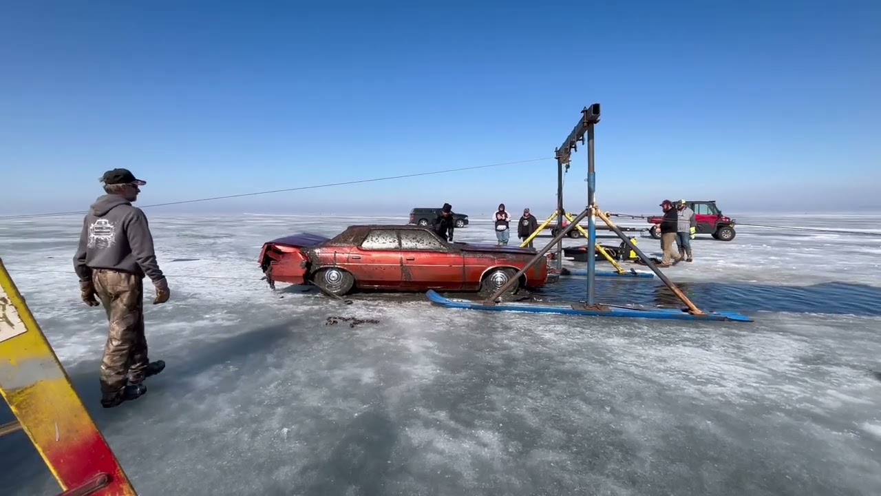 Part 3 - Car in water over 40 years. It is out!