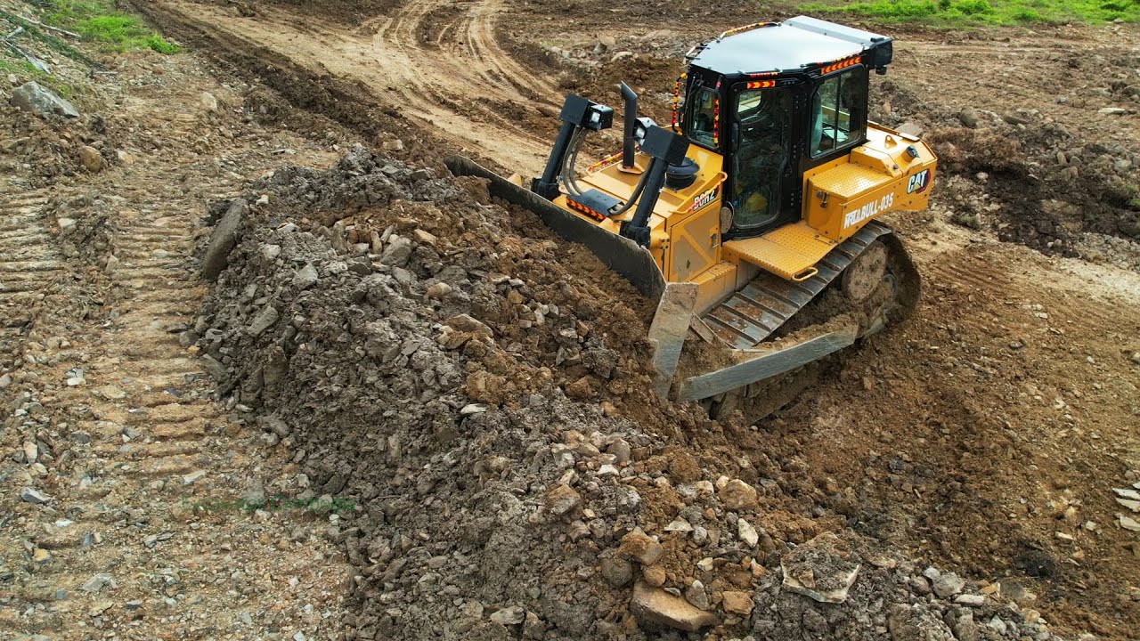 Excellent Techniques Operator Heavy CAT Bulldozer Break Down Dirt Widening Road - Excavator Cambodia