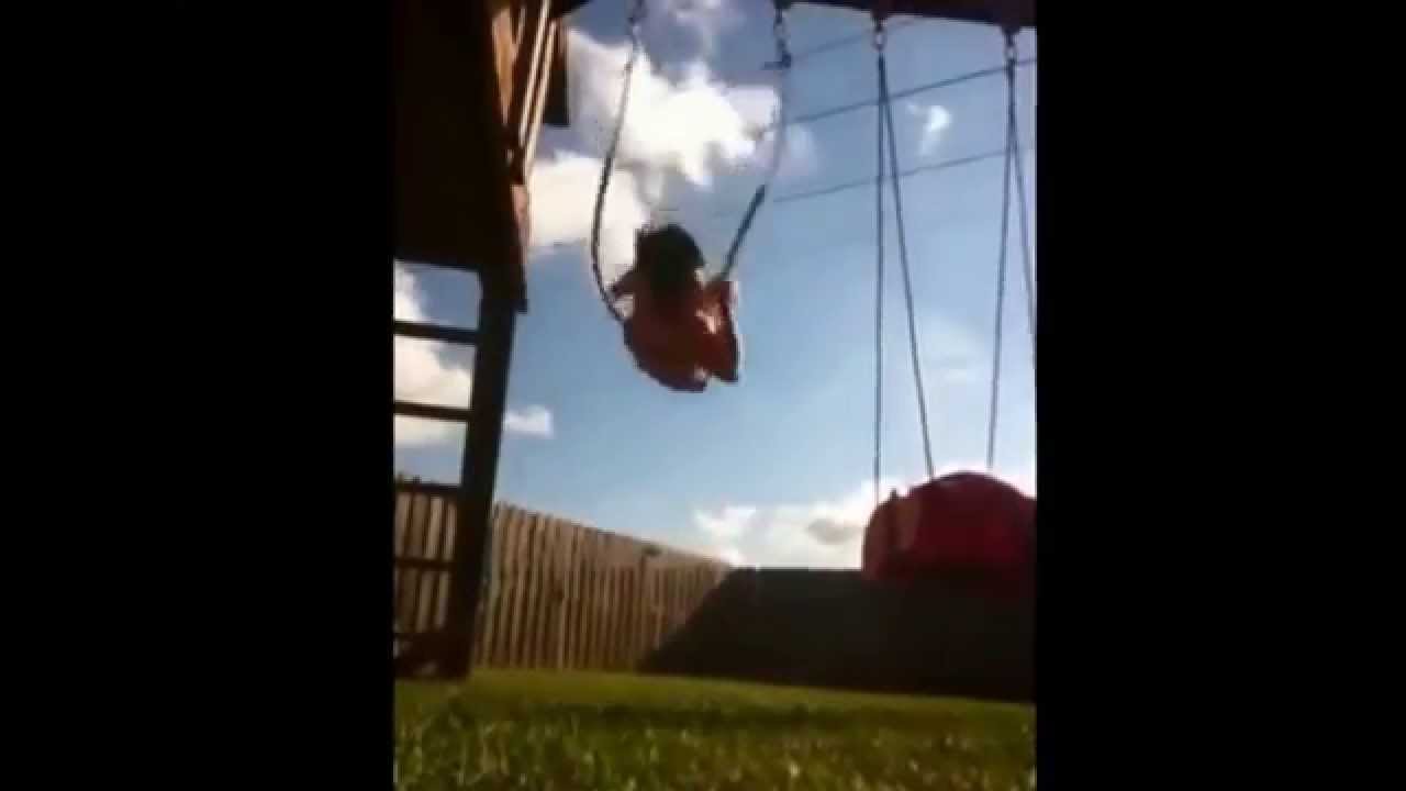 Top 10 Hilarious Bee Stings - by Buddies Exterminating