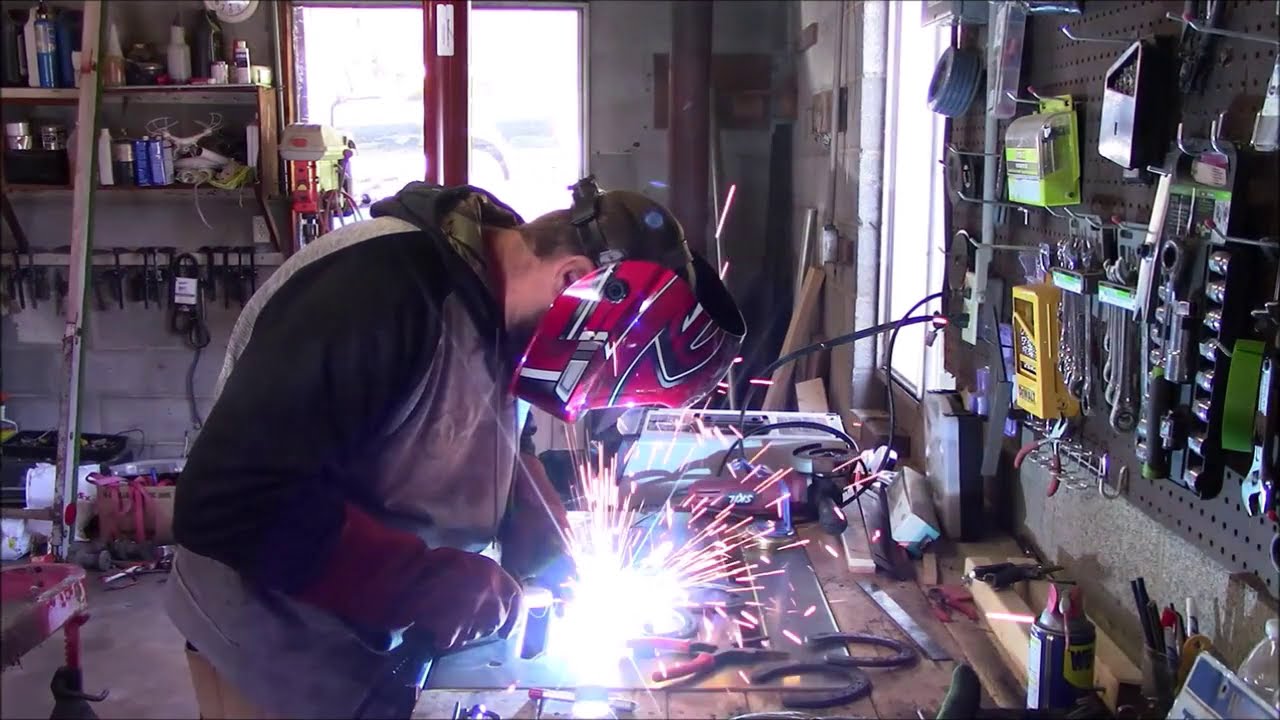How To Weld Horseshoe Hearts (Horseshoe Art)