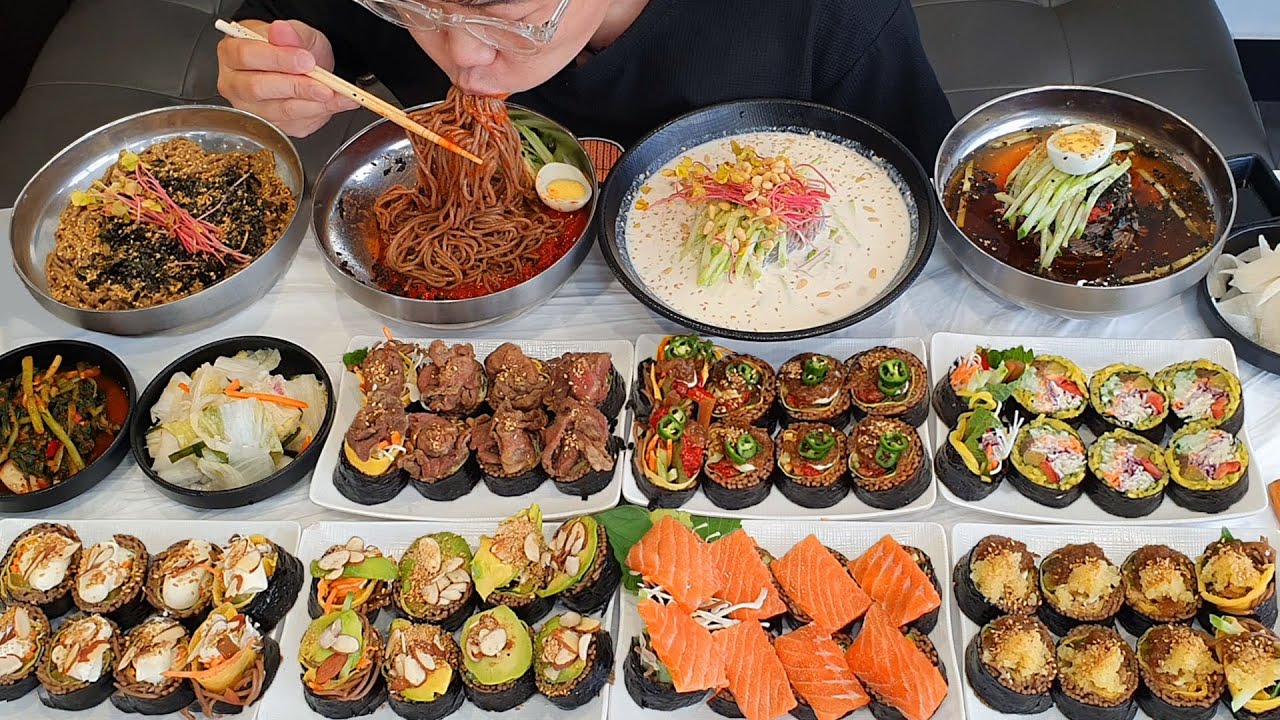 세계최초 메밀칼라김밥 7종 동해바다 보면서 막국수랑 흡입 먹방