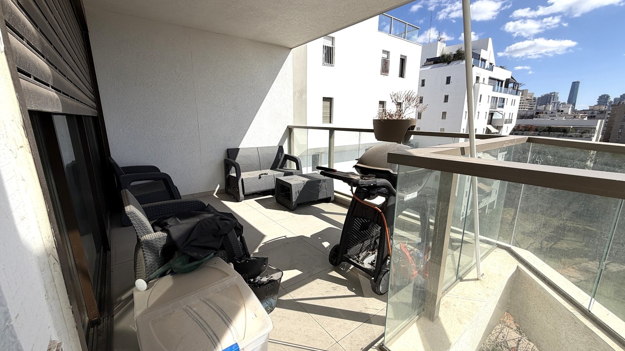 להשכרה בלמד דירת 3.5 חדרים ענקית!