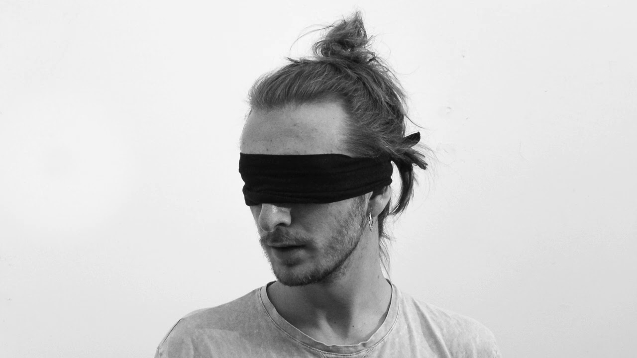 Benjamin Yellowitz - Dress Up Box