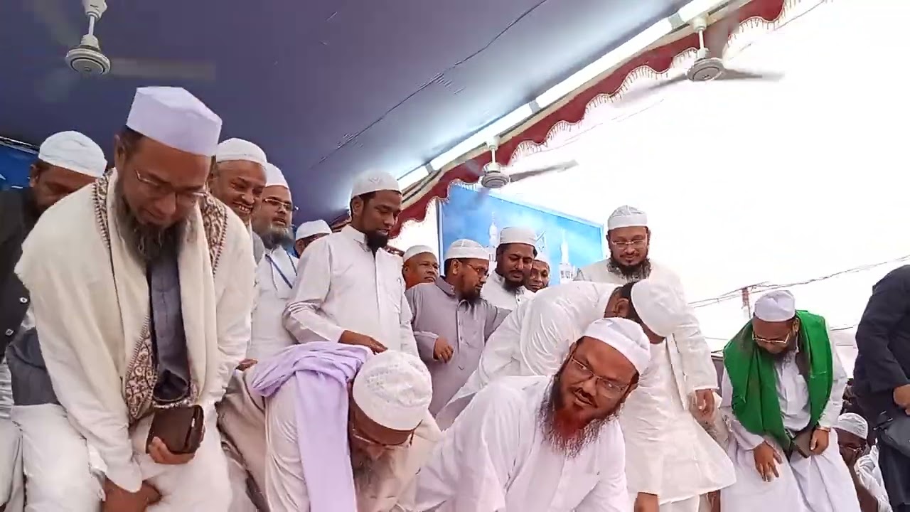 চরমোনার ময়দানে এবার বক্তব্য দিলেন কে দেখুন