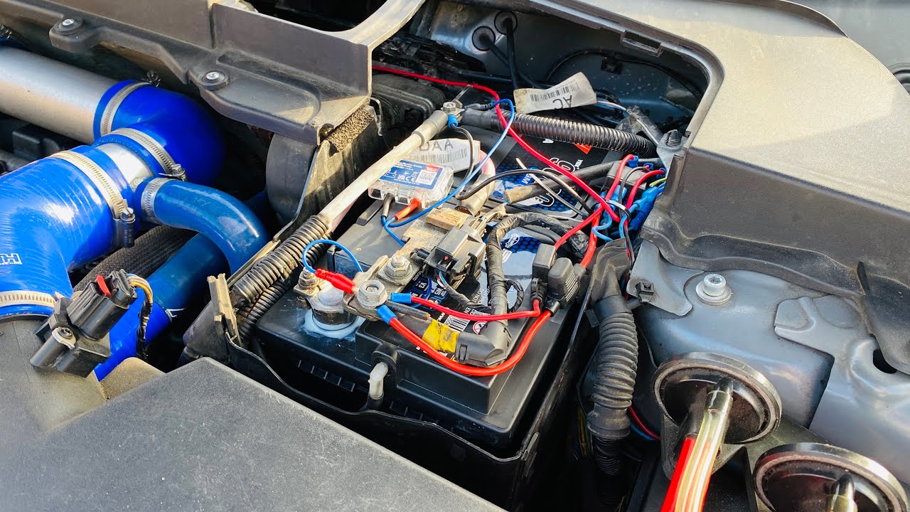 Fitting a new battery - Land Rover Freelander 2