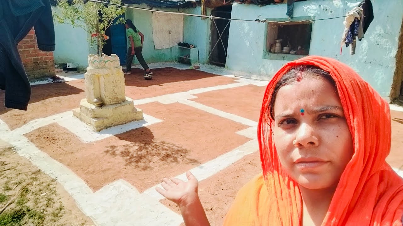 होली की लिपाई हो गई,,,aaru ने खुद को बाथरूम में बन्द किया 