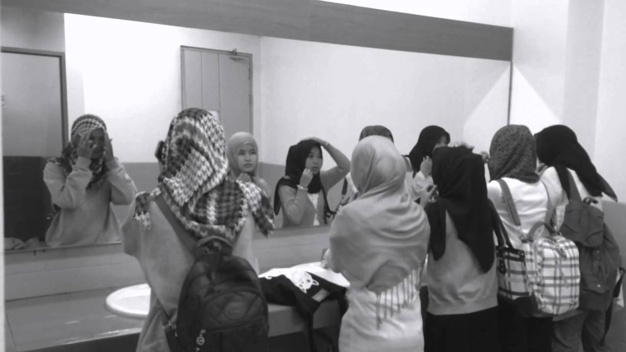 video ala-ala temen kampus gue 