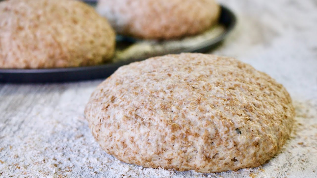 Тесто для пиццы из цельной муки 🍕 Так же хорошо, как пиццерия!