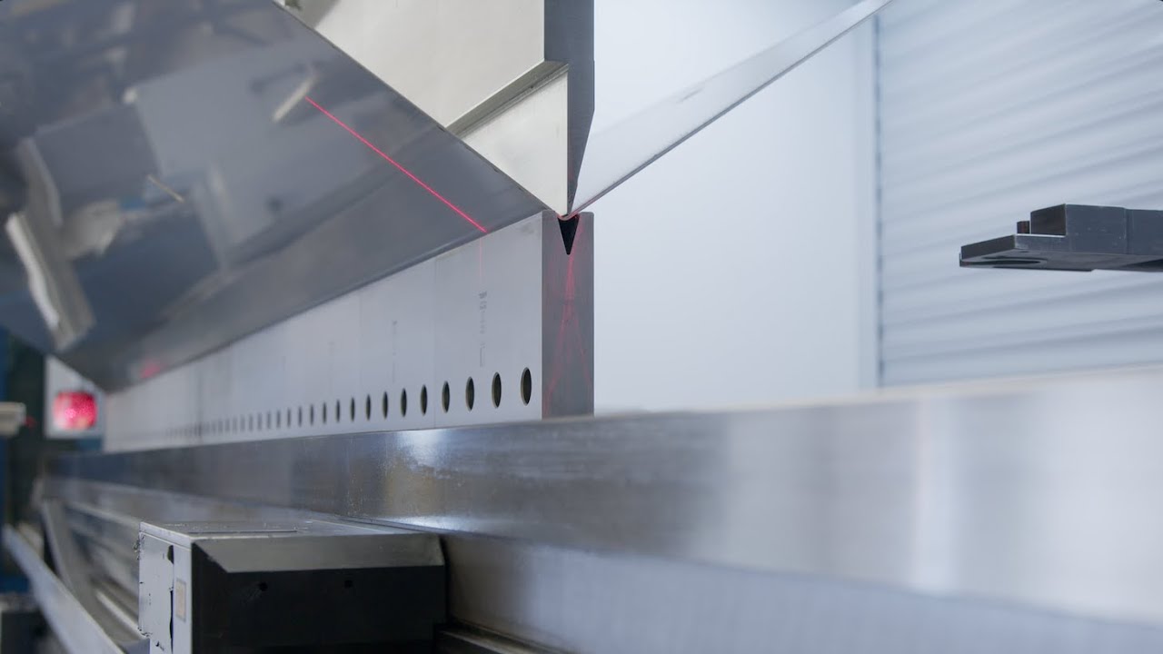 Presso-piegatura della lamiera • Giotto Fratelli (2025)