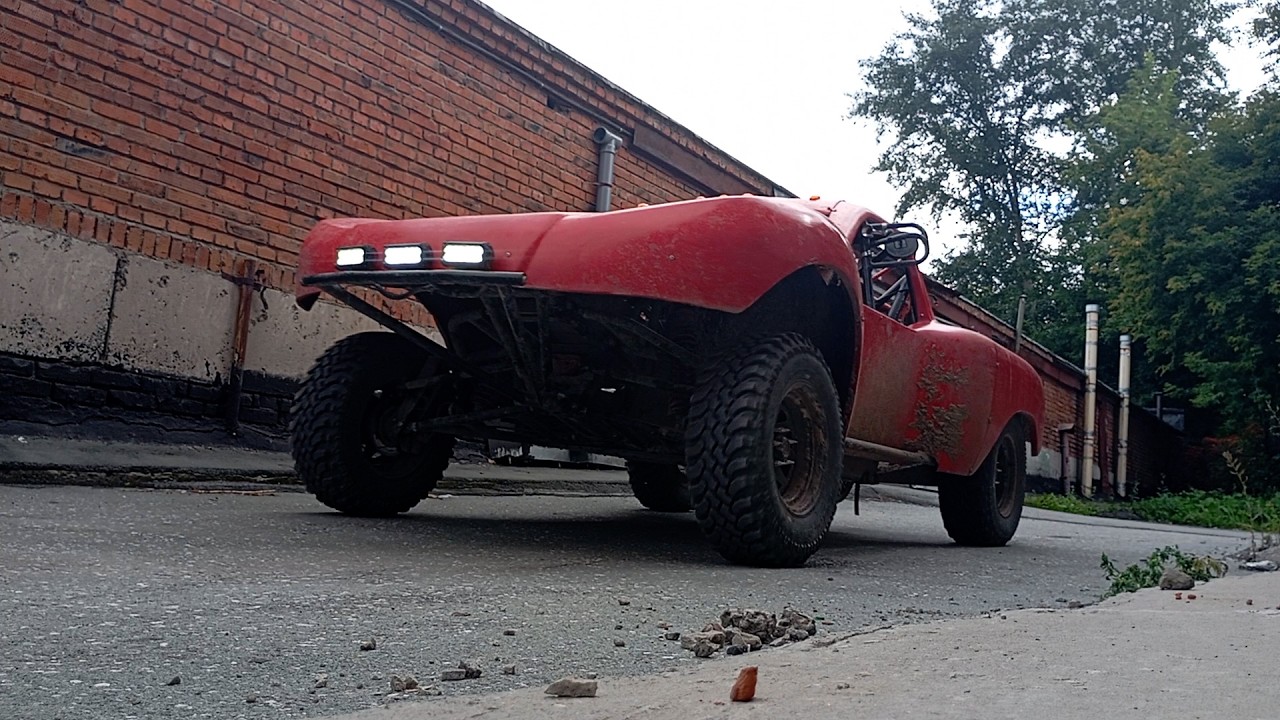 Mastodont Truck