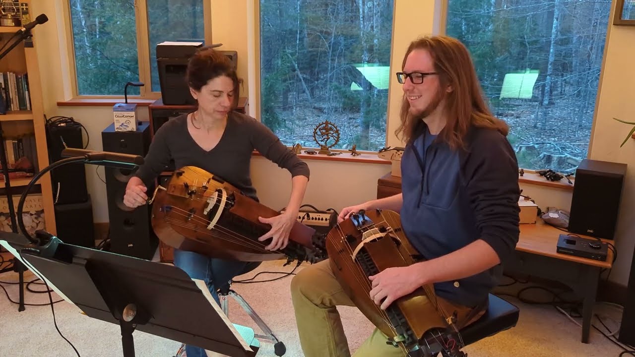 I Goe Before My Darling, Thomas Morley (c1557-1602) - Hurdy gurdy duet