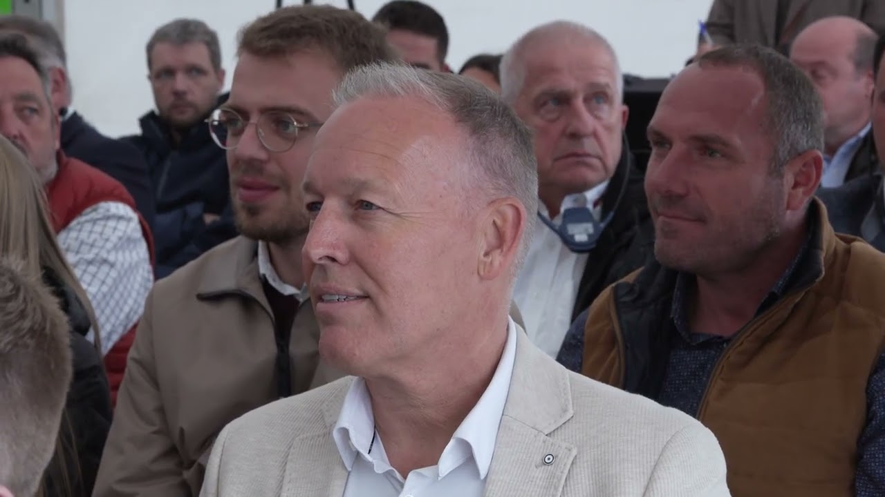 AGCO : pose symbolique de la première pierre