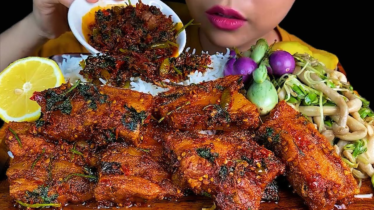Spicy Crispy Fried Pork Belly Curry, Stir Fried Mushroom