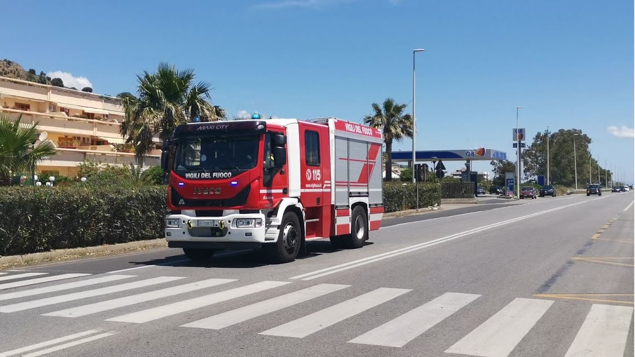AIB Ford Ranger + APS Iveco Eurocargo Maxicity Vigili del Fuoco Messina in sirena