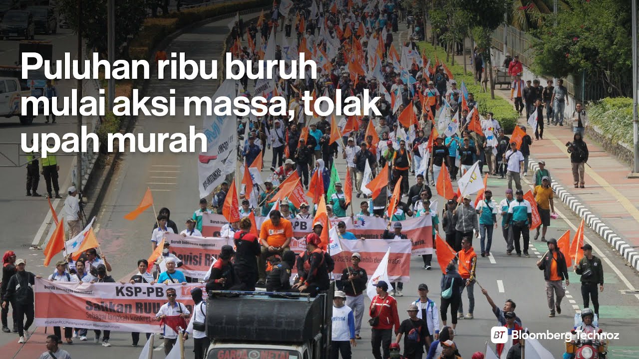 Puluhan ribu buruh mulai aksi massa, tolak upah murah