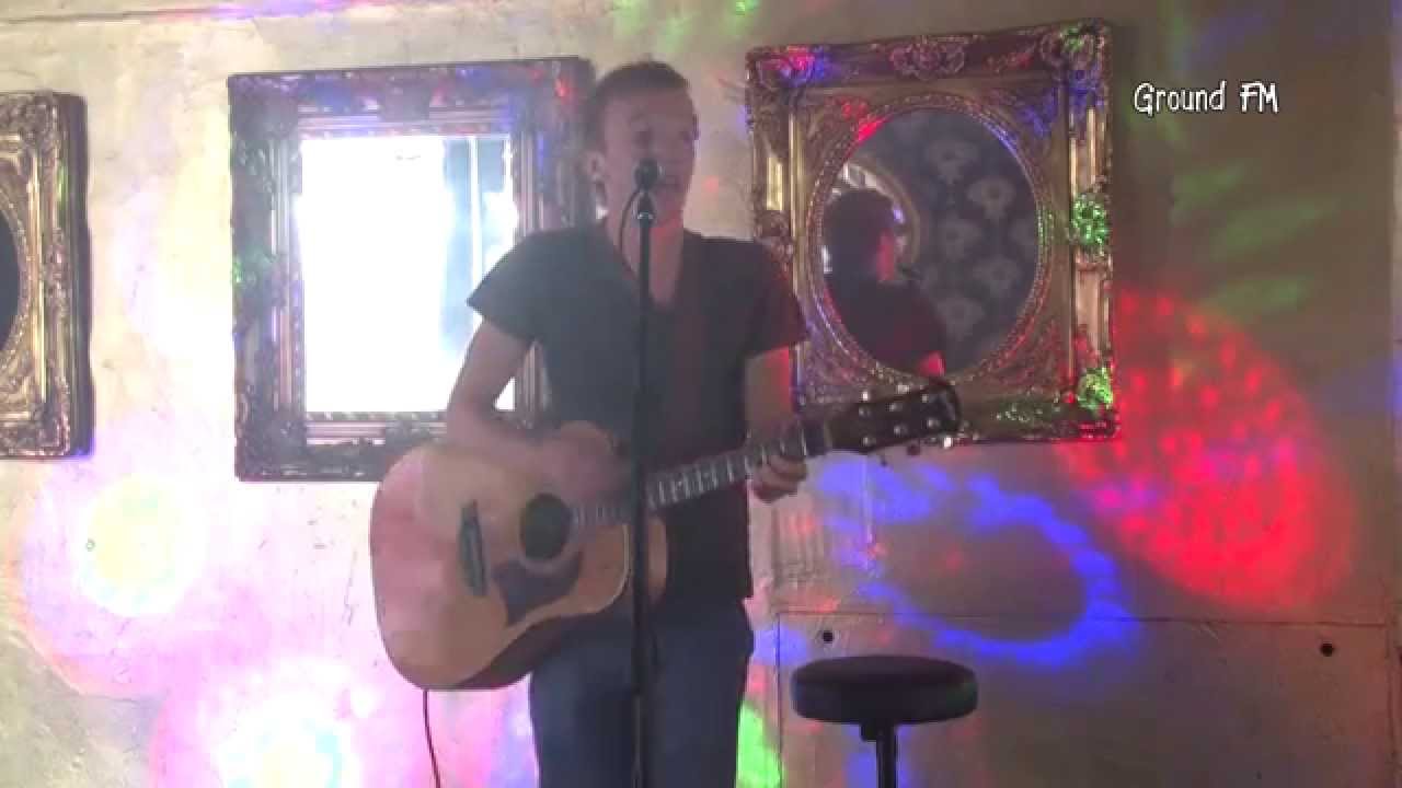 Sured - Love Someone (Live @ Ground FM vanuit Caf&eacute; Soestdijk te Gorinchem)