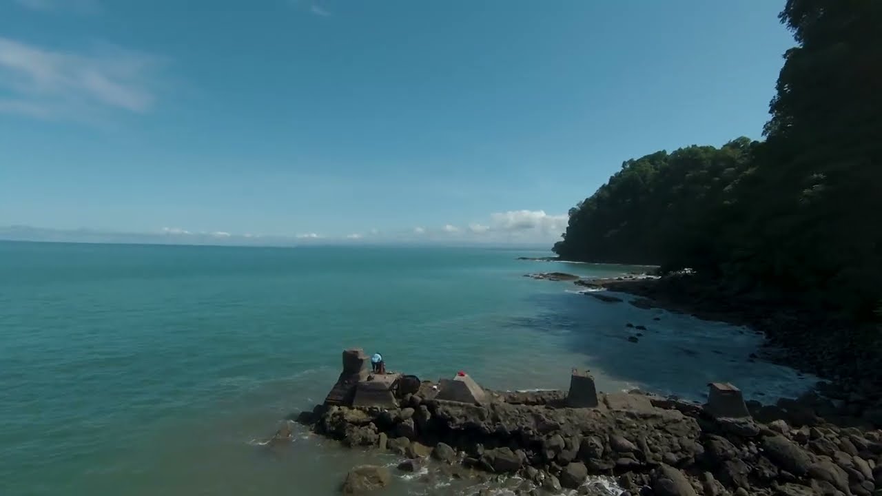 Playa Mantas de Punta a Punta - Costa Rica [Drone DJI-FPV]