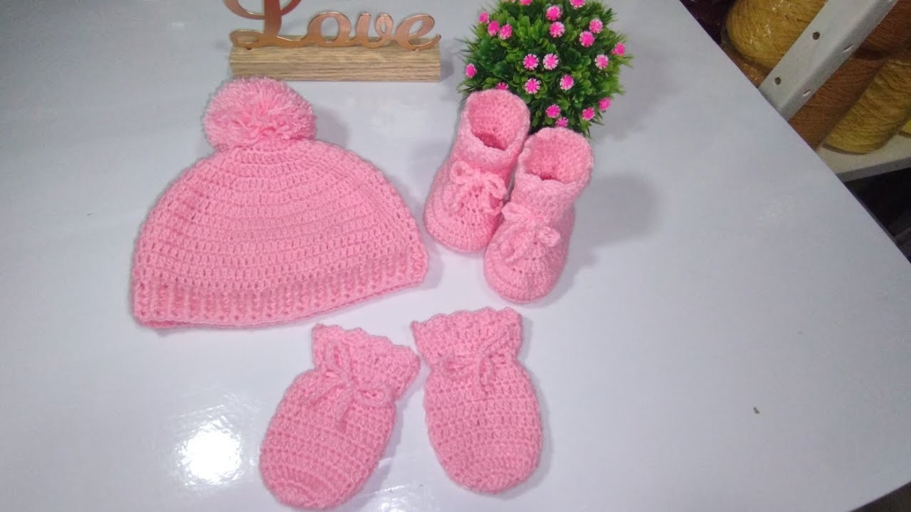 Touca de crochê para bebê de 1 a 3 meses. kit touca luva e sapatinho.