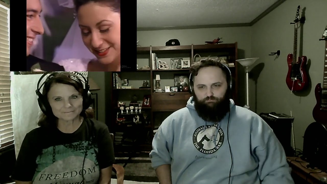 Selena!  The Bushy Beard REACTS to No Me Queda Mas!